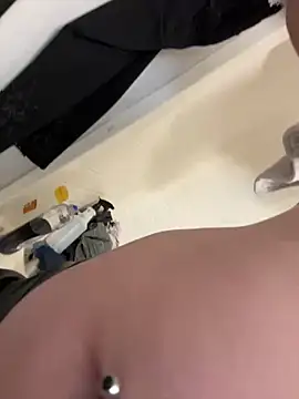 SexyB214 online show from January 1, 2025, 1:26 am