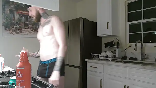 NatalieKneals online show from November 17, 2025, 5:46 am