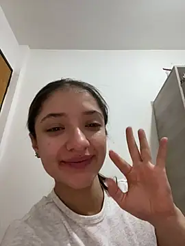 Alicia ALICIA online show from May 22, 2026, 4:34 pm