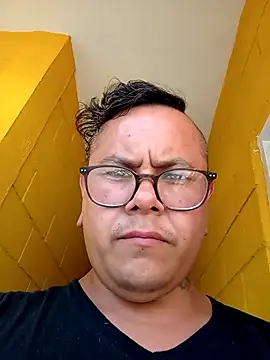 AlanDickson online show from September 29, 2025, 11:09 pm