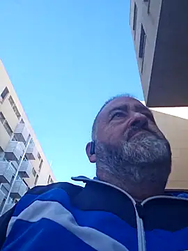 polla calientes47 online show from November 28, 2025, 2:31 pm