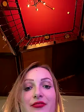 LadyTatiana Madam online show from December 5, 2024, 5:17 pm