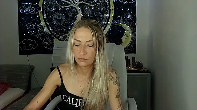 SexxyLiviaa online show from September 16, 2025, 5:36 pm