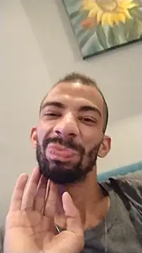 UncutToyBoy23cm online show from March 14, 2025, 2:31 am