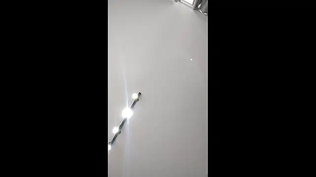 UncutToyBoy23cm online show from December 22, 2025, 9:01 pm