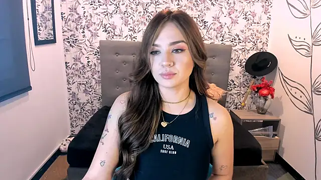 KataHot  online show from January 9, 2025, 10:41 pm