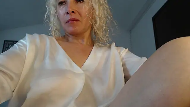 Ingridbergman online show from January 23, 2025, 4:48 pm