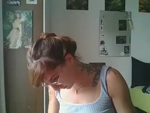 SweetyBabyDemon online show from February 1, 2025, 8:37 pm