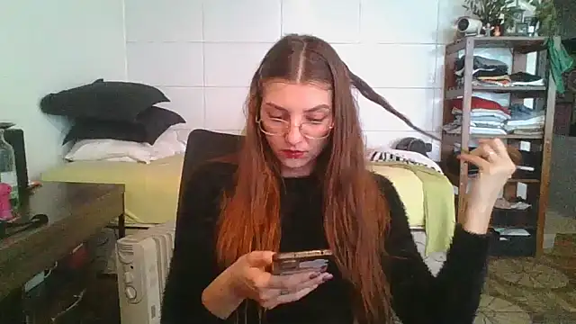 SweetyBabyDemon online show from September 28, 2025, 2:00 pm