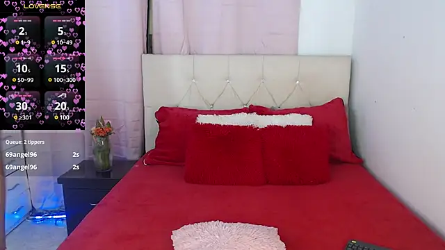 samantha-rose2 online show from March 20, 2025, 3:56 am