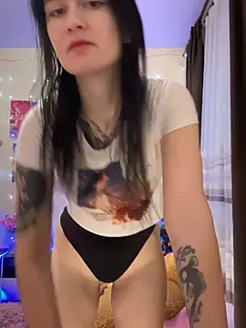 Snapshot of Heart_Ass chatting on January 5, 2025, 6:02 am Heart Ass online show from January 5, 2025, 6:02 am