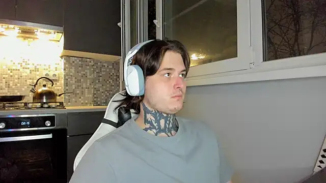  torfin  online show from December 3, 2024, 8:39 pm