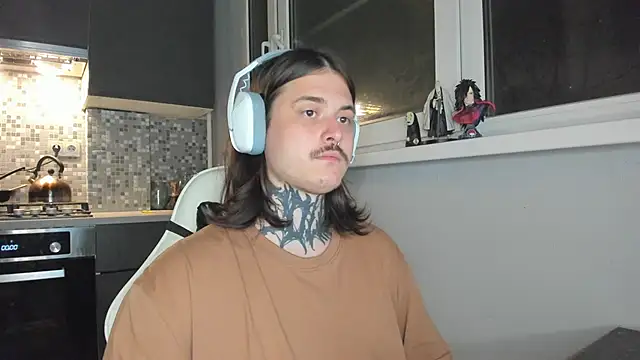  torfin  online show from February 15, 2025, 10:10 pm