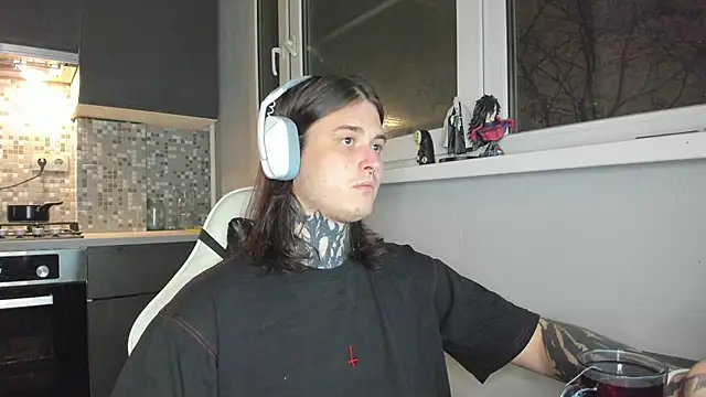  torfin  online show from March 1, 2025, 7:26 pm