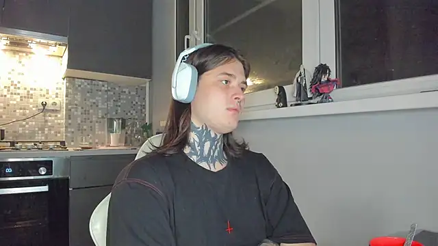  torfin  online show from March 8, 2025, 12:11 am