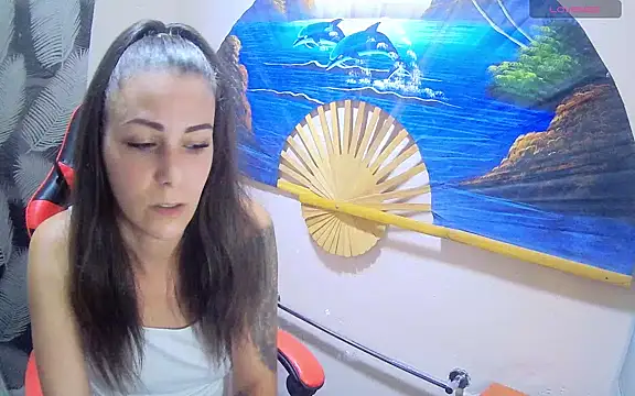 Snapshot of Catbaby32 chatting on October 17, 2025, 8:33 pm Catbaby32 online show from October 17, 2025, 8:33 pm