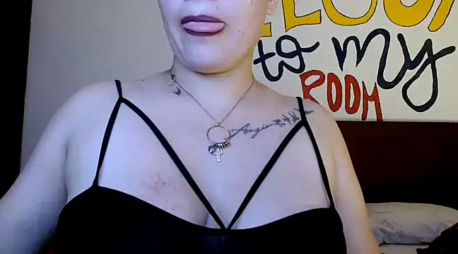 nathy 28latex online show from December 2, 2024, 11:07 pm