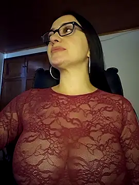 preetypeach online show from January 8, 2026, 9:06 pm