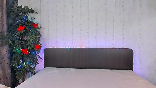 Snapshot of Milana_Crystal_ chatting on December 19, 2024, 11:18 am Milana Crystal online show from December 19, 2024, 11:18 am