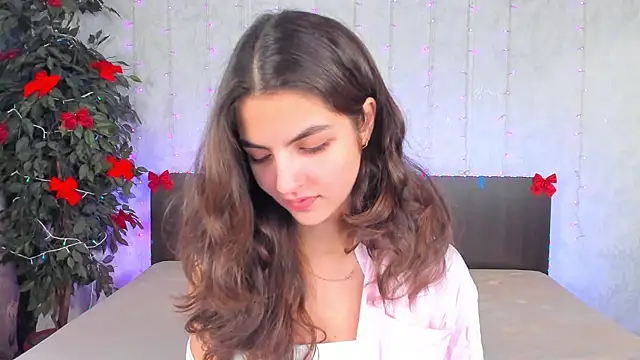 Snapshot of Milana_Crystal_ chatting on December 29, 2024, 8:00 am Milana Crystal online show from December 29, 2024, 8:00 am