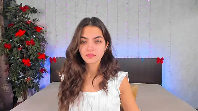 Snapshot of Milana_Crystal_ chatting on December 31, 2024, 8:15 am Milana Crystal online show from December 31, 2024, 8:15 am