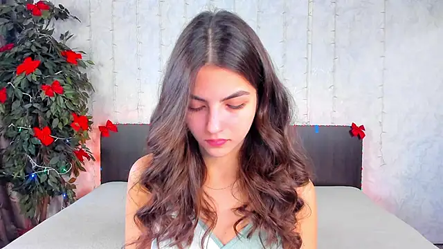 Snapshot of Milana_Crystal_ chatting on January 21, 2025, 8:19 am Milana Crystal online show from January 21, 2025, 8:19 am
