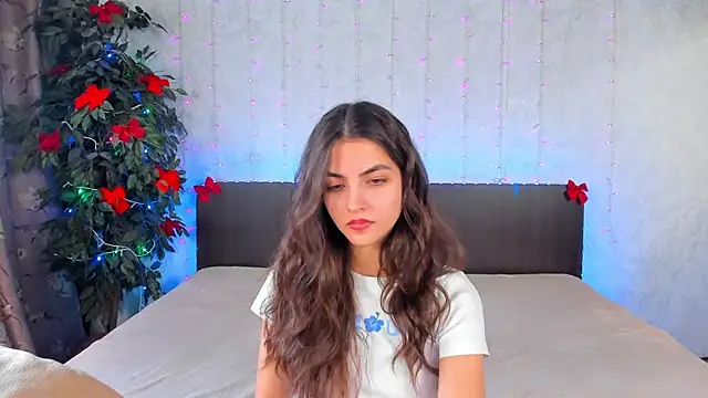 Snapshot of Milana_Crystal_ chatting on January 24, 2025, 11:15 am Milana Crystal online show from January 24, 2025, 11:15 am