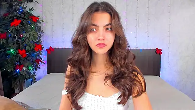 Snapshot of Milana_Crystal_ chatting on January 28, 2025, 8:25 am Milana Crystal online show from January 28, 2025, 8:25 am