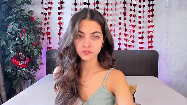 Snapshot of Milana_Crystal_ chatting on February 22, 2025, 8:29 am Milana Crystal online show from February 22, 2025, 8:29 am