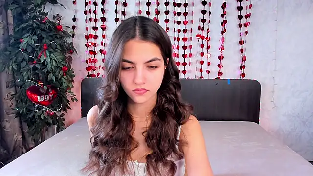 Snapshot of Milana_Crystal_ chatting on March 5, 2025, 8:21 am Milana Crystal online show from March 5, 2025, 8:21 am