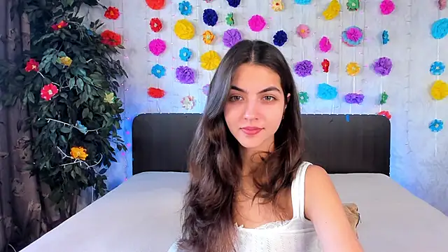 Snapshot of Milana_Crystal_ chatting on March 7, 2025, 8:23 am Milana Crystal online show from March 7, 2025, 8:23 am