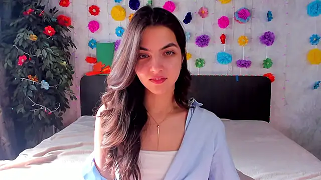 Snapshot of Milana_Crystal_ chatting on March 18, 2025, 8:14 am Milana Crystal online show from March 18, 2025, 8:14 am