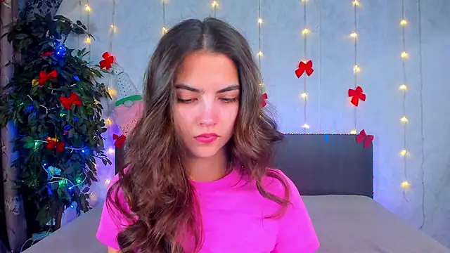 Snapshot of Milana_Crystal_ chatting on February 2, 2026, 8:02 am Milana Crystal online show from February 2, 2026, 8:02 am