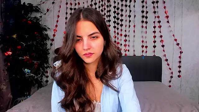 Snapshot of Milana_Crystal_ chatting on February 9, 2026, 8:18 am Milana Crystal online show from February 9, 2026, 8:18 am