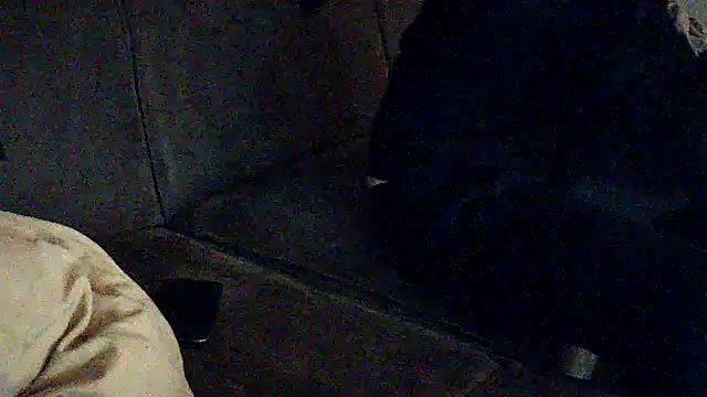 kiksnap-meistro5 online show from April 22, 2026, 7:37 pm