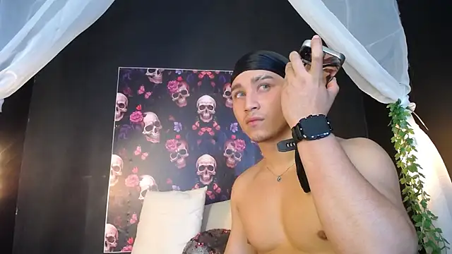 francesco evan online show from January 10, 2025, 2:45 pm