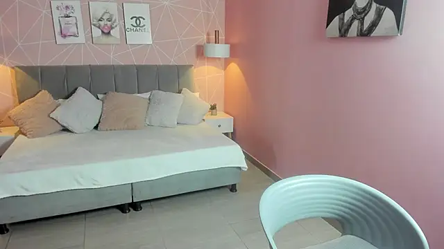 zara  sweet online show from October 17, 2025, 1:14 pm