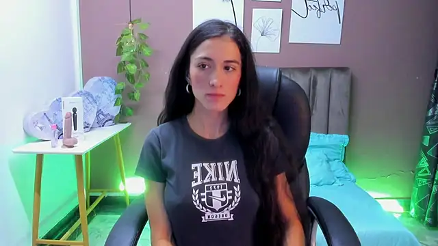 SharonSander online show from February 2, 2025, 2:38 am