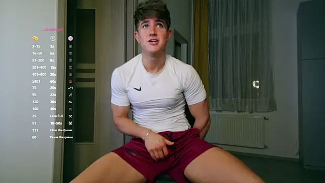 ChristianLevine  online show from November 18, 2025, 7:29 pm