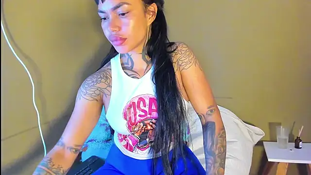 nathaliefox online show from February 14, 2026, 3:47 am