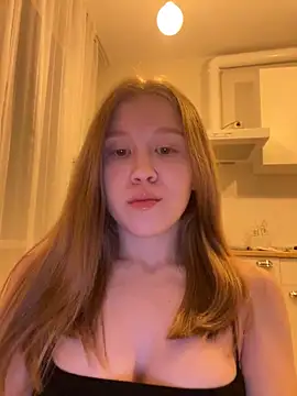 Eva Weyne online show from December 14, 2025, 6:34 pm