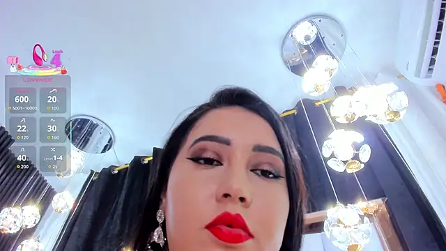 SarayRoyse online show from November 29, 2025, 7:28 pm