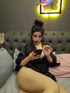 Esmertarcinim online show from April 19, 2026, 6:21 pm