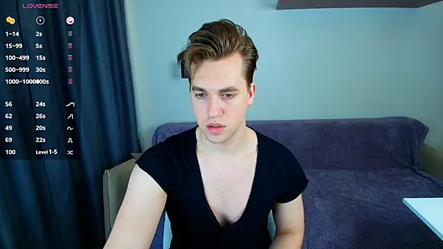 Snapshot of AustinButler chatting on December 21, 2024, 8:21 pm AustinButler online show from December 21, 2024, 8:21 pm