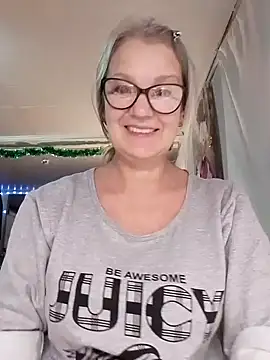 irinamaux online show from November 25, 2025, 2:55 am