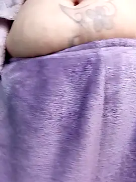 irinamaux online show from April 5, 2026, 7:38 am