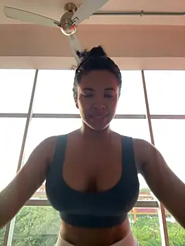 Brunettexio online show from January 21, 2025, 11:35 am