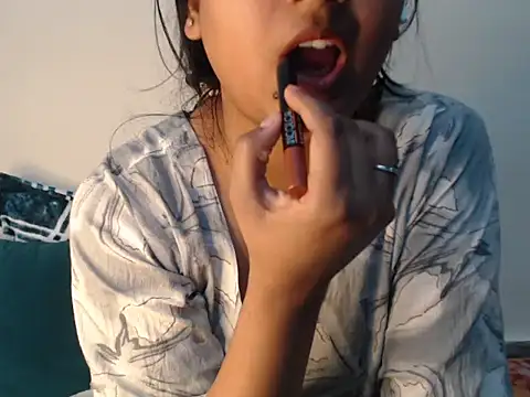 Freya nia online show from January 10, 2026, 1:57 pm