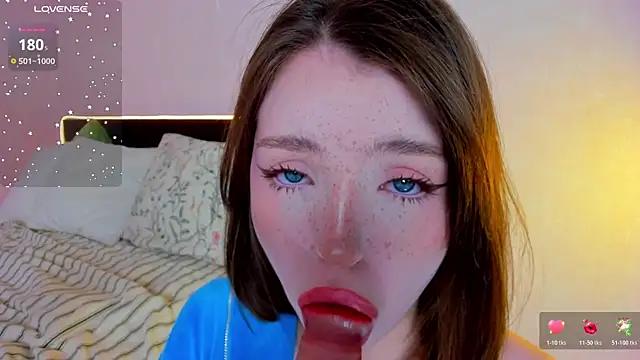 lexxxxxxi online show from April 10, 2026, 6:23 pm