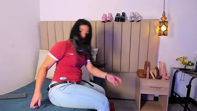 Sofi Perez  online show from March 15, 2025, 11:19 am